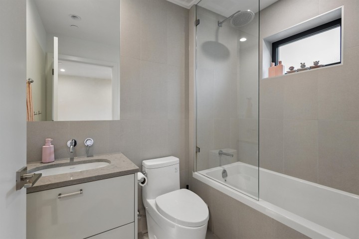 Photo 30 at 1014 E 16th Avenue, Fraser VE, Vancouver East