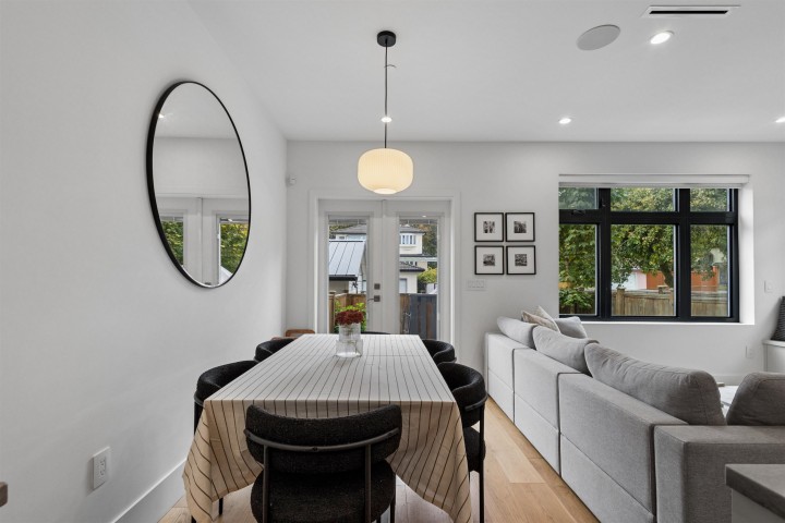 Photo 14 at 1014 E 16th Avenue, Fraser VE, Vancouver East