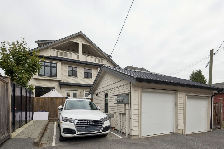 Photo 37 at 1014 E 16th Avenue, Fraser VE, Vancouver East