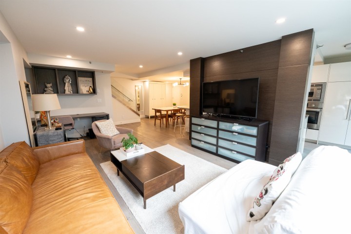 Photo 10 at 201 - 289 Drake Street, Yaletown, Vancouver West