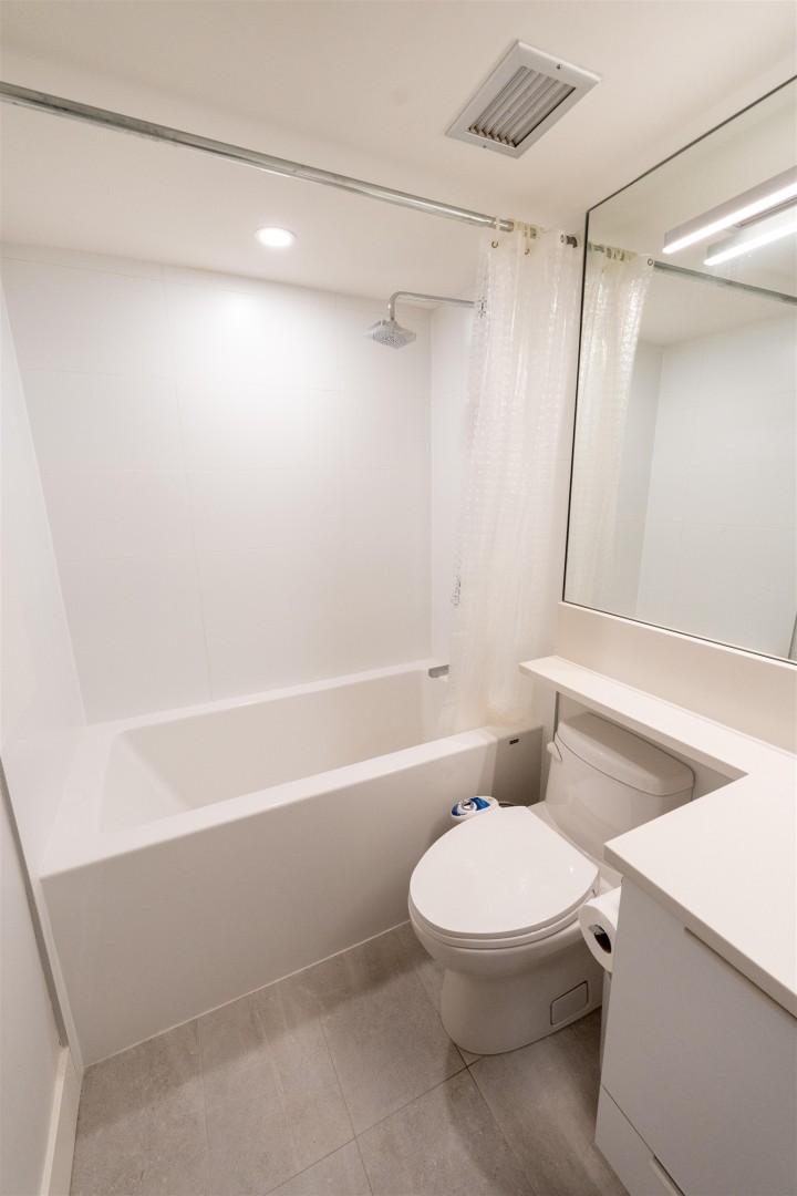 Photo 19 at 201 - 289 Drake Street, Yaletown, Vancouver West