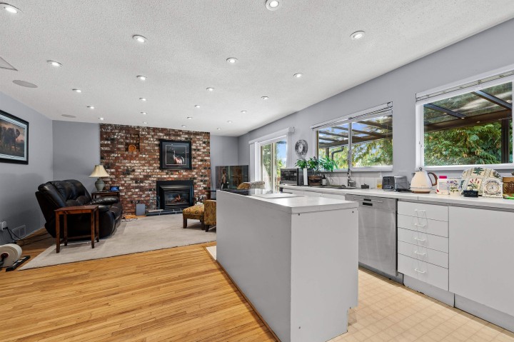 Photo 13 at 6250 Summit Avenue, Gleneagles, West Vancouver