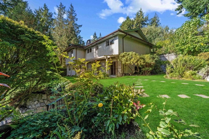 Photo 1 at 6250 Summit Avenue, Gleneagles, West Vancouver