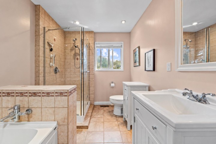 Photo 18 at 6250 Summit Avenue, Gleneagles, West Vancouver