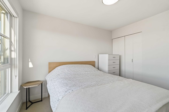 Photo 8 at 305 - 2888 E 2nd Avenue, Renfrew VE, Vancouver East