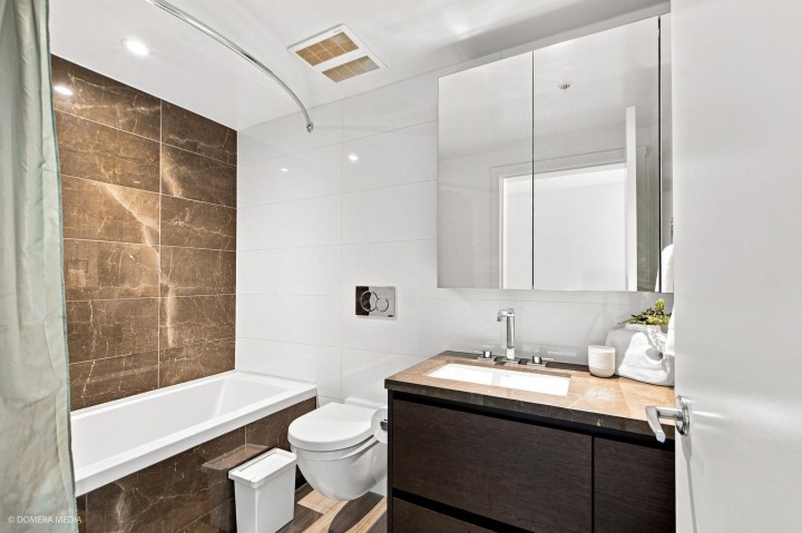 Photo 11 at 507 - 1571 W 57th Avenue, South Granville, Vancouver West