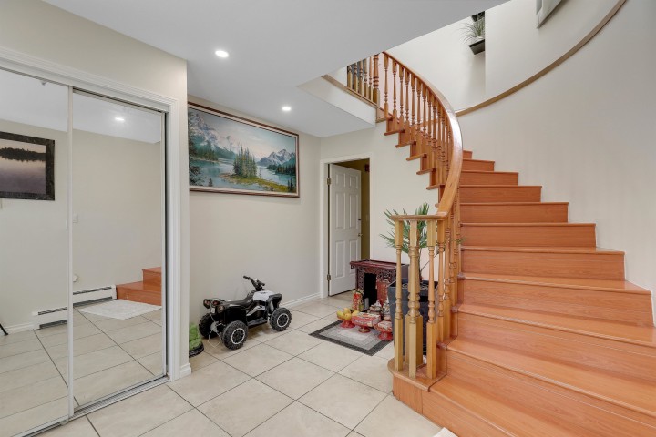 Photo 4 at 1457 E 18th Avenue, Knight, Vancouver East