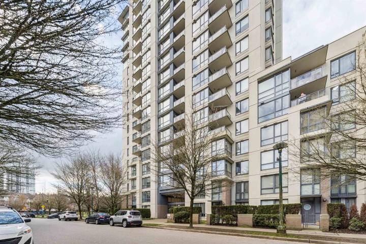Photo 2 at 1209 - 3588 Crowley Drive, Collingwood VE, Vancouver East