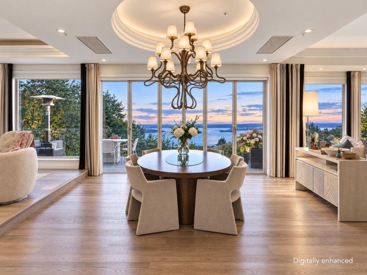 Photo 1 at 1560 Chippendale Court, Canterbury WV, West Vancouver