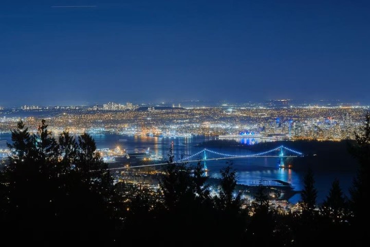 Photo 11 at 1560 Chippendale Court, Canterbury WV, West Vancouver