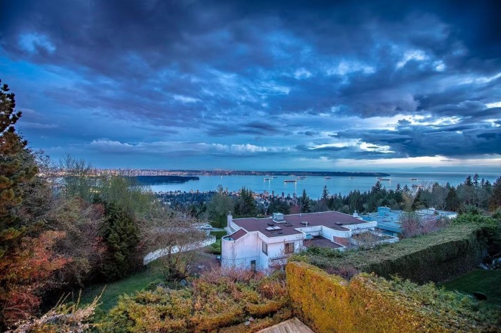Photo 40 at 1560 Chippendale Court, Canterbury WV, West Vancouver
