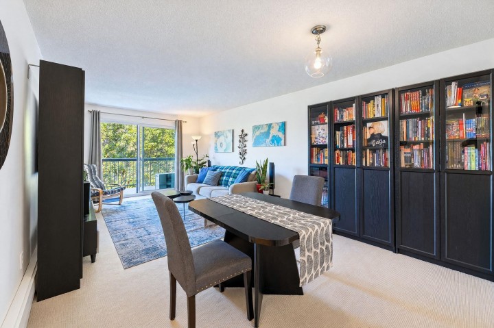 Photo 6 at 312 - 2320 Trinity Street, Hastings, Vancouver East