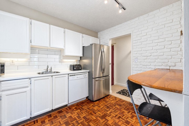 Photo 10 at 312 - 2320 Trinity Street, Hastings, Vancouver East