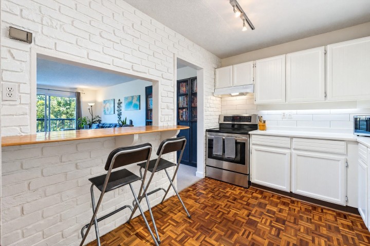 Photo 8 at 312 - 2320 Trinity Street, Hastings, Vancouver East
