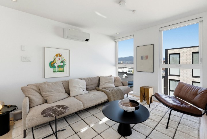 Photo 2 at 309 - 1647 E Pender Street, Hastings, Vancouver East