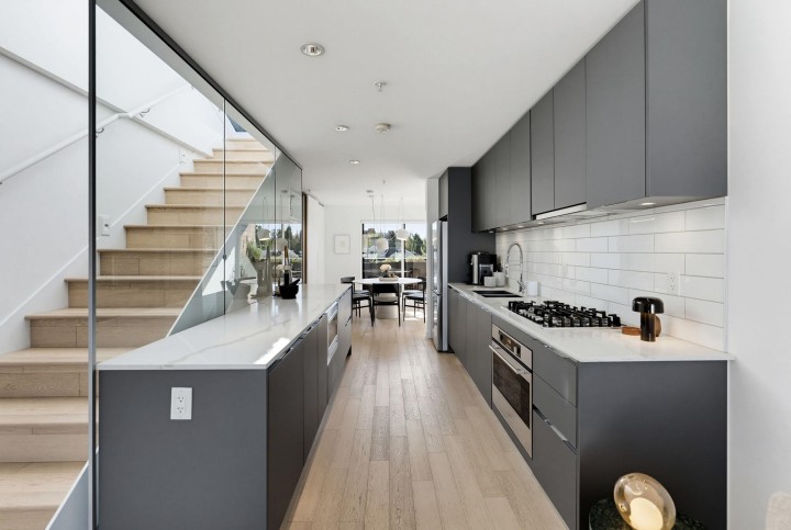 Photo 11 at 309 - 1647 E Pender Street, Hastings, Vancouver East