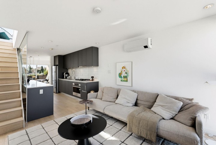 Photo 4 at 309 - 1647 E Pender Street, Hastings, Vancouver East