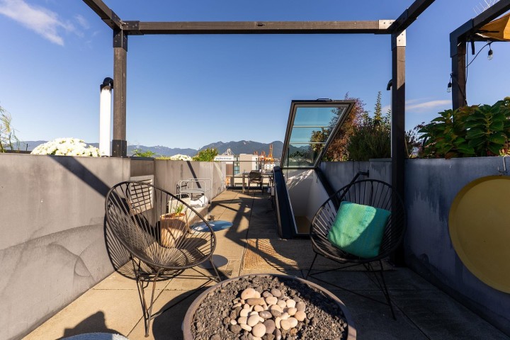 Photo 8 at 309 - 1647 E Pender Street, Hastings, Vancouver East