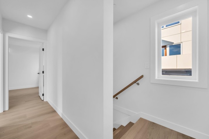 Photo 14 at 3036 E 5th Avenue, Renfrew VE, Vancouver East