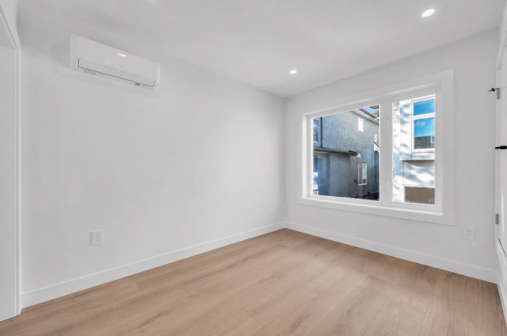 Photo 15 at 3036 E 5th Avenue, Renfrew VE, Vancouver East
