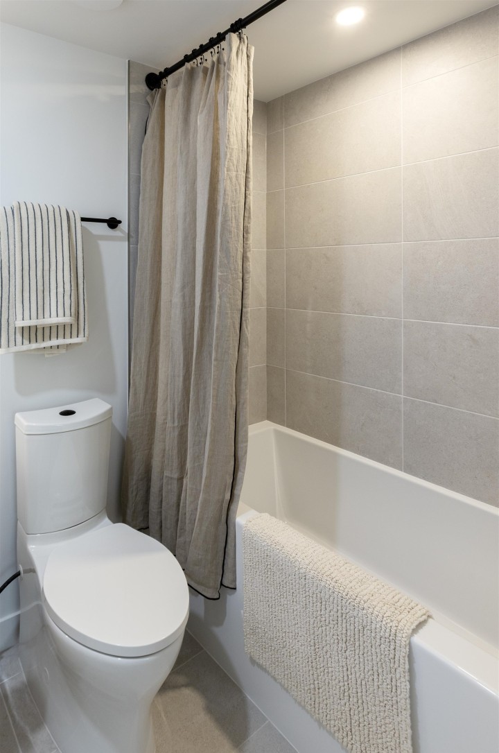 Photo 5 at 156 - 5377 Oak Street, Shaughnessy, Vancouver West