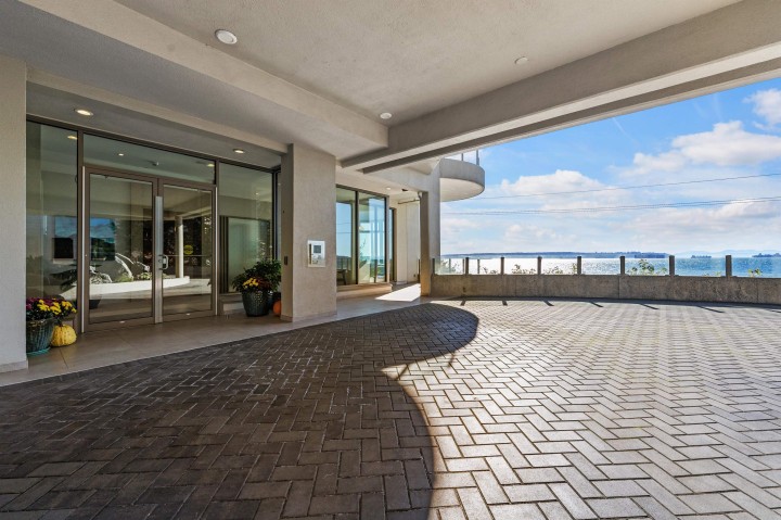 Photo 38 at 103 - 2280 Bellevue Avenue, Dundarave, West Vancouver