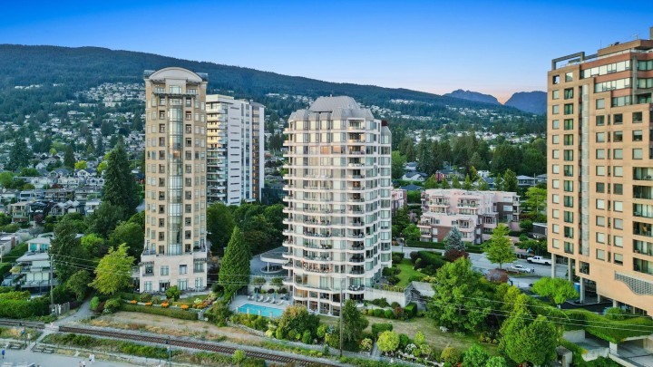 Photo 11 at 103 - 2280 Bellevue Avenue, Dundarave, West Vancouver