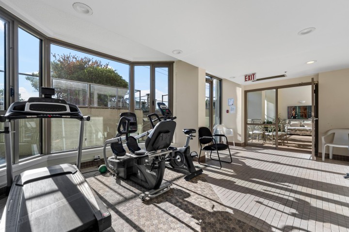Photo 35 at 103 - 2280 Bellevue Avenue, Dundarave, West Vancouver