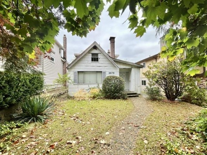 Photo 1 at 3579 W 42nd Avenue, Southlands, Vancouver West