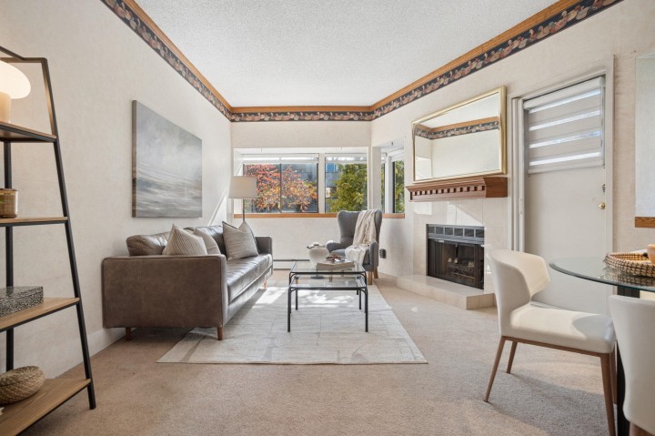 Photo 2 at 2 - 1115 W 10th Avenue, Fairview VW, Vancouver West