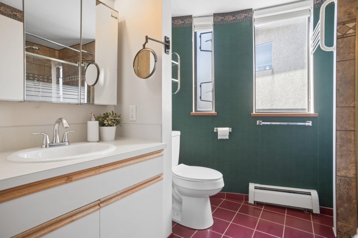 Photo 16 at 2 - 1115 W 10th Avenue, Fairview VW, Vancouver West