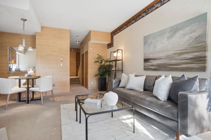 Photo 1 at 2 - 1115 W 10th Avenue, Fairview VW, Vancouver West
