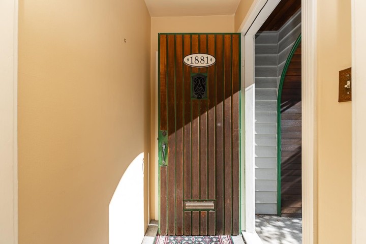 Photo 5 at 1881 Whyte Avenue, Kitsilano, Vancouver West