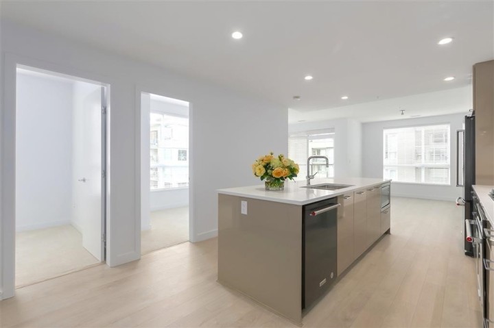Photo 3 at 311 - 3581 Ross Drive, University VW, Vancouver West