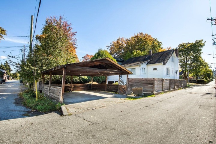 Photo 3 at 481 W 21st Avenue, Cambie, Vancouver West