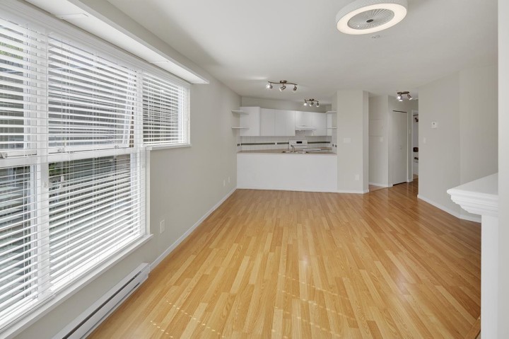 Photo 6 at 204 - 943 W 8th Avenue, Fairview VW, Vancouver West