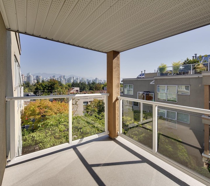 Photo 3 at 204 - 943 W 8th Avenue, Fairview VW, Vancouver West