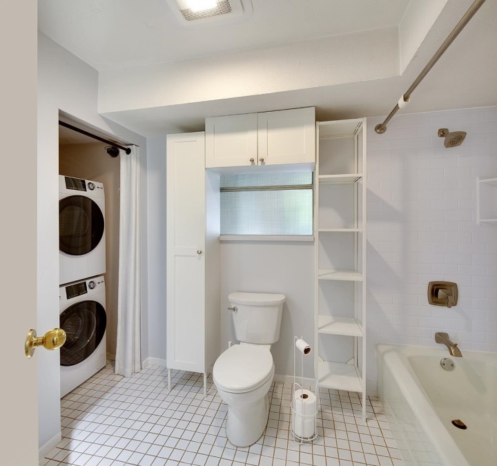 Photo 20 at 204 - 943 W 8th Avenue, Fairview VW, Vancouver West