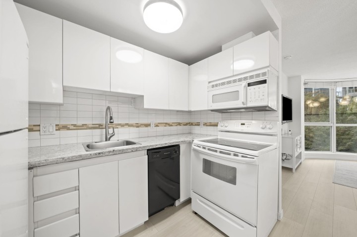 Photo 9 at 508 - 555 Jervis Street, Coal Harbour, Vancouver West