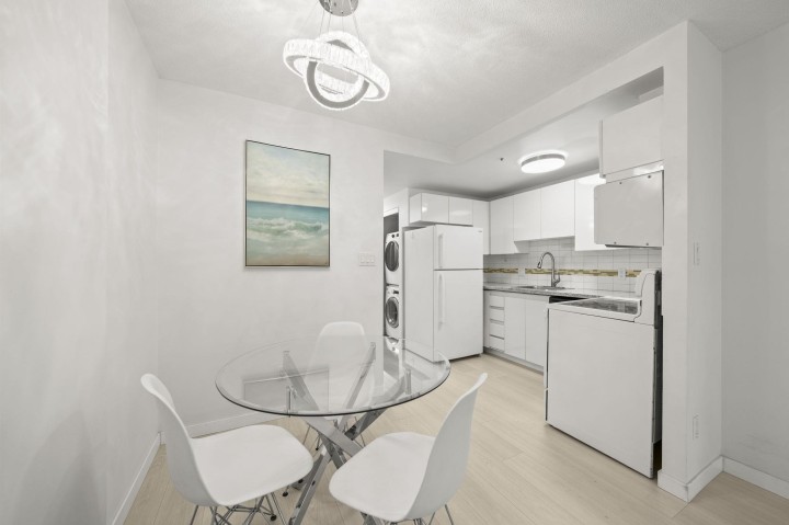 Photo 10 at 508 - 555 Jervis Street, Coal Harbour, Vancouver West