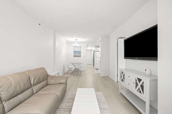 Photo 4 at 508 - 555 Jervis Street, Coal Harbour, Vancouver West