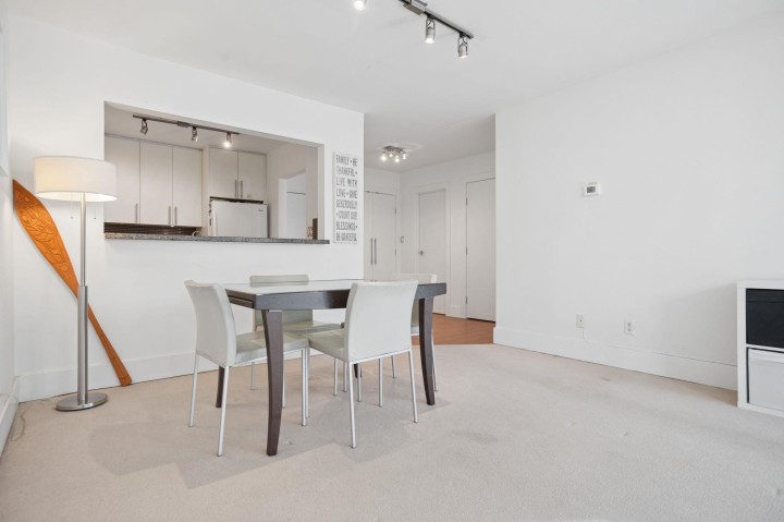 Photo 6 at 111 - 2101 Mcmullen Avenue, Quilchena, Vancouver West