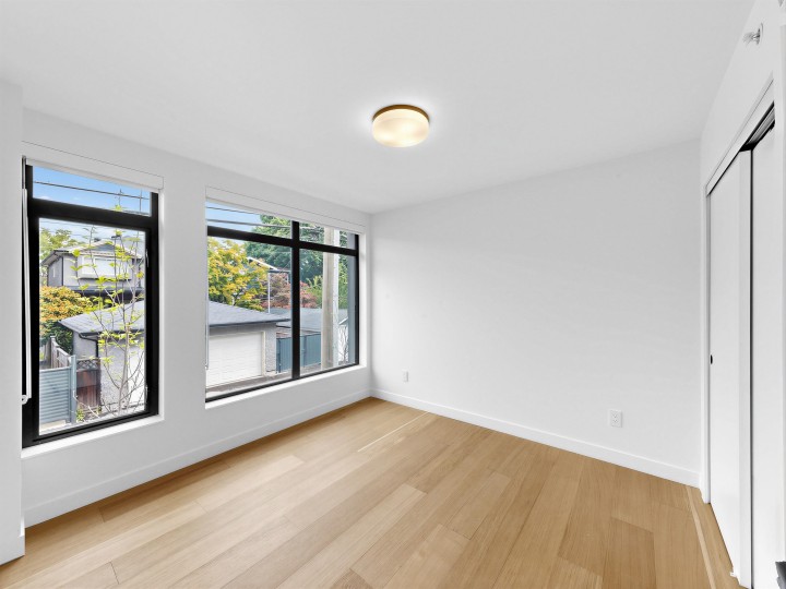 Photo 10 at 202 - 6485 Manitoba Street, Oakridge VW, Vancouver West