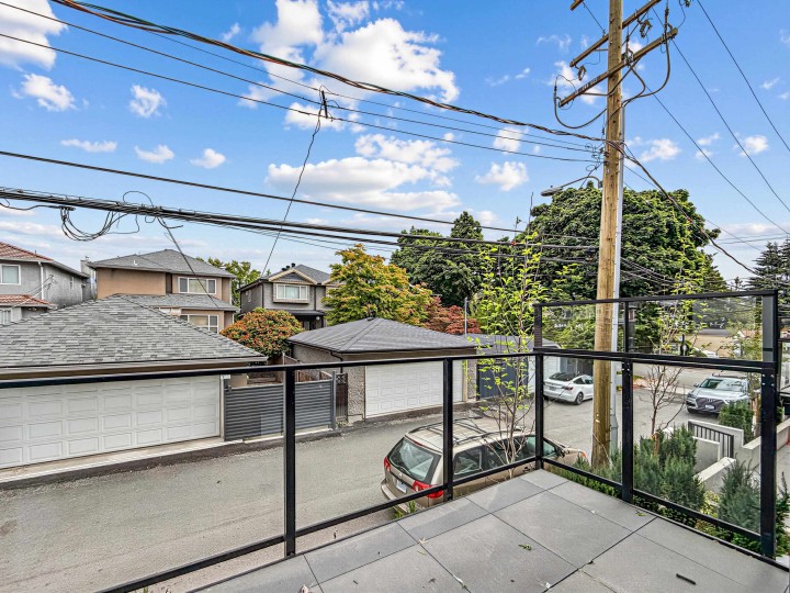 Photo 29 at 202 - 6485 Manitoba Street, Oakridge VW, Vancouver West