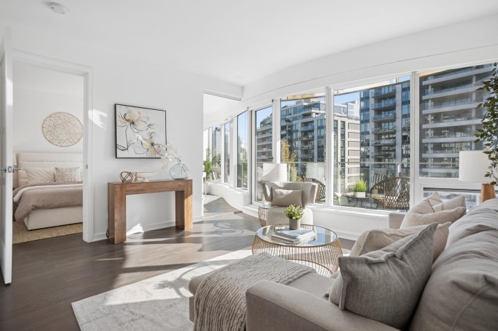 Photo 2 at 606 - 1661 Ontario Street, False Creek, Vancouver West