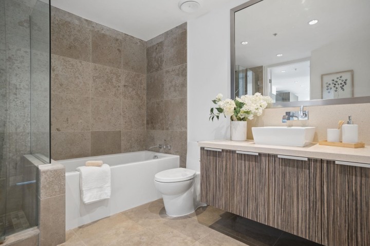 Photo 13 at 606 - 1661 Ontario Street, False Creek, Vancouver West