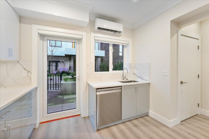 Photo 11 at 8303 French Street, Marpole, Vancouver West