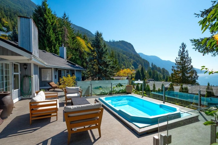 Photo 1 at 25 Tidewater Way, Lions Bay, West Vancouver