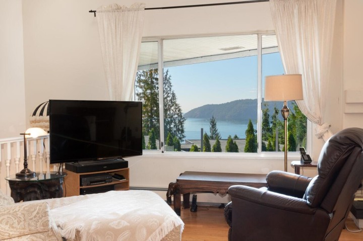 Photo 4 at 25 Tidewater Way, Lions Bay, West Vancouver