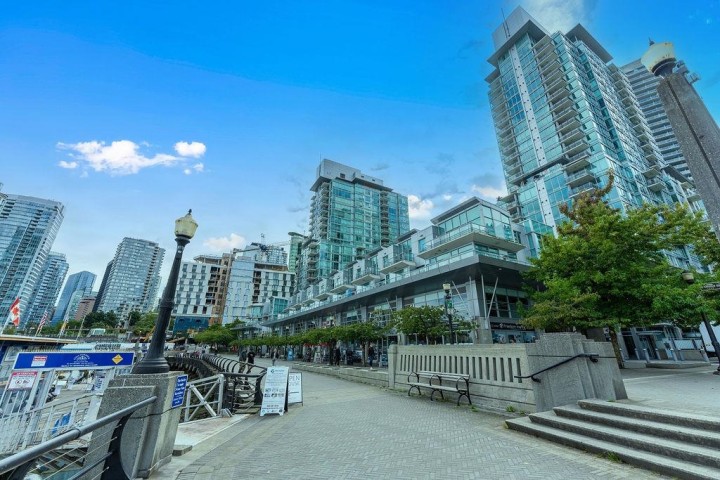 Photo 36 at 1506 - 1238 Melville Street, Coal Harbour, Vancouver West